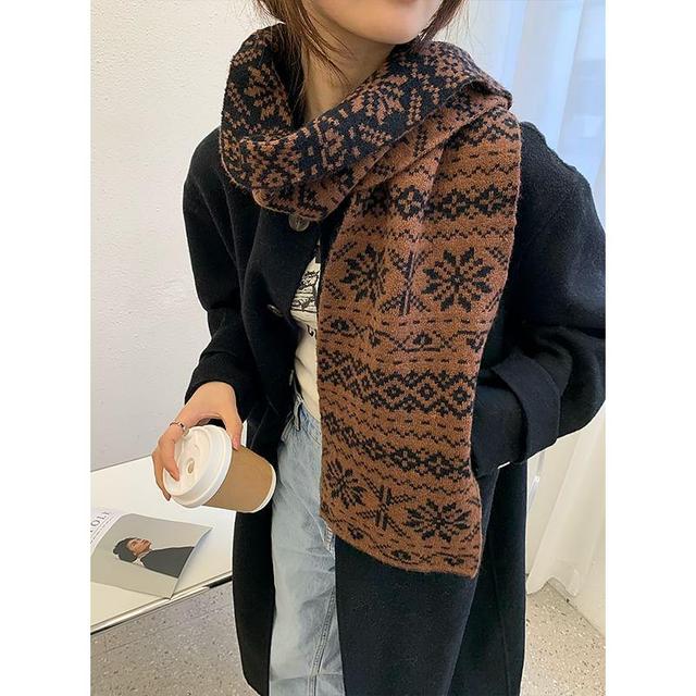 Pattern Scarf Product Image