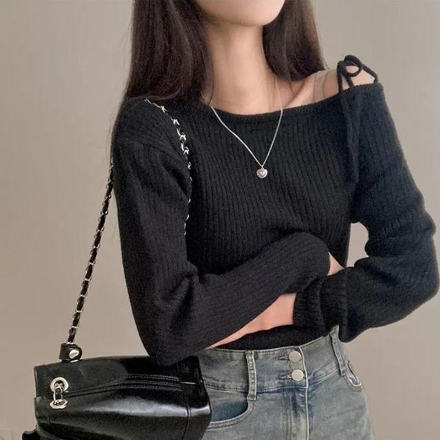 Cold Shoulder Plain Asymmetrical Sweater Product Image