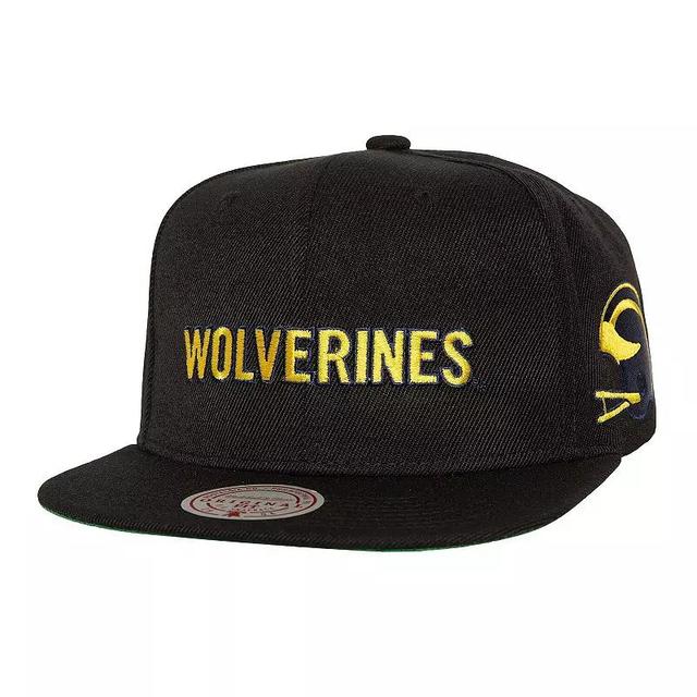 Mens Mitchell & Ness Michigan Wolverines Triple Play Snapback Hat Product Image