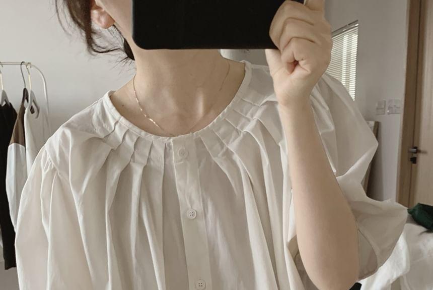 Puff-Sleeve Crew Neck Plain Blouse Product Image