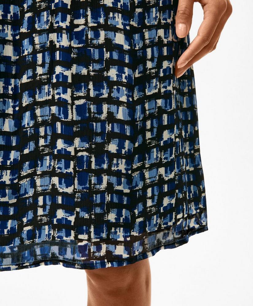 Signature Abstract Skirt in Pleated Chiffon Product Image