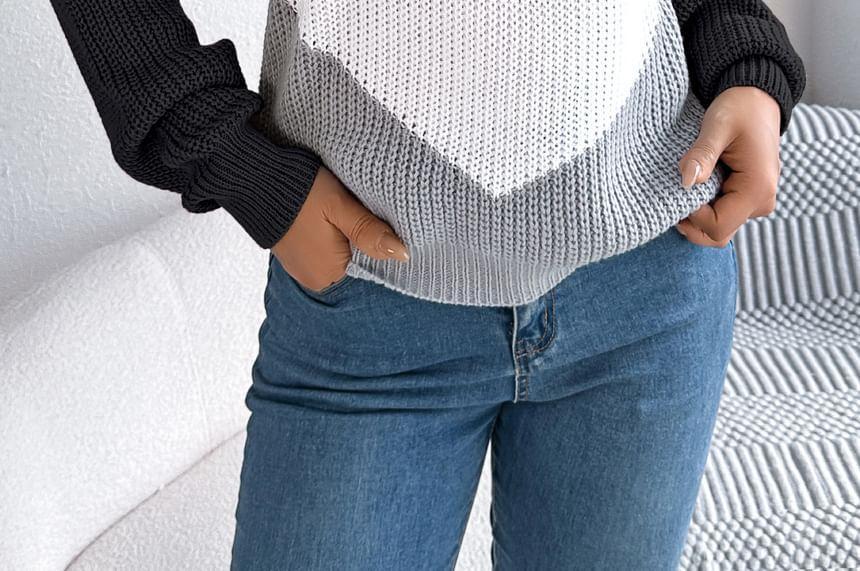 Crew Neck Color Block Cable Knit Sweater Product Image