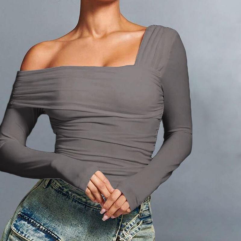 Long-Sleeve One-Shoulder Plain Cropped T-Shirt Product Image