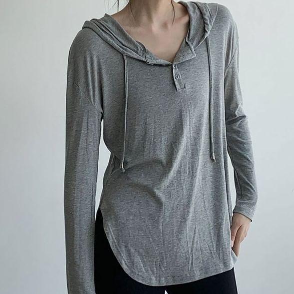 Long-Sleeve Half Buttoned Hooded Plain Sports Top Product Image