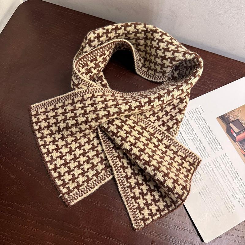 Houndstooth Scarf Product Image