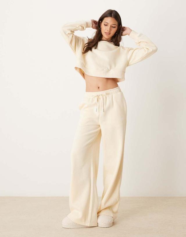 Urban Threads lounge sporty wide leg sweatpants in cream Product Image