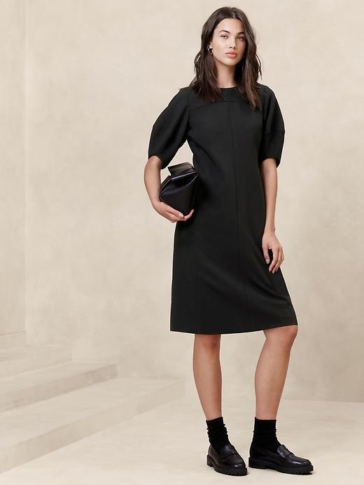 Lantern-Sleeve Knee-Length Dress Product Image