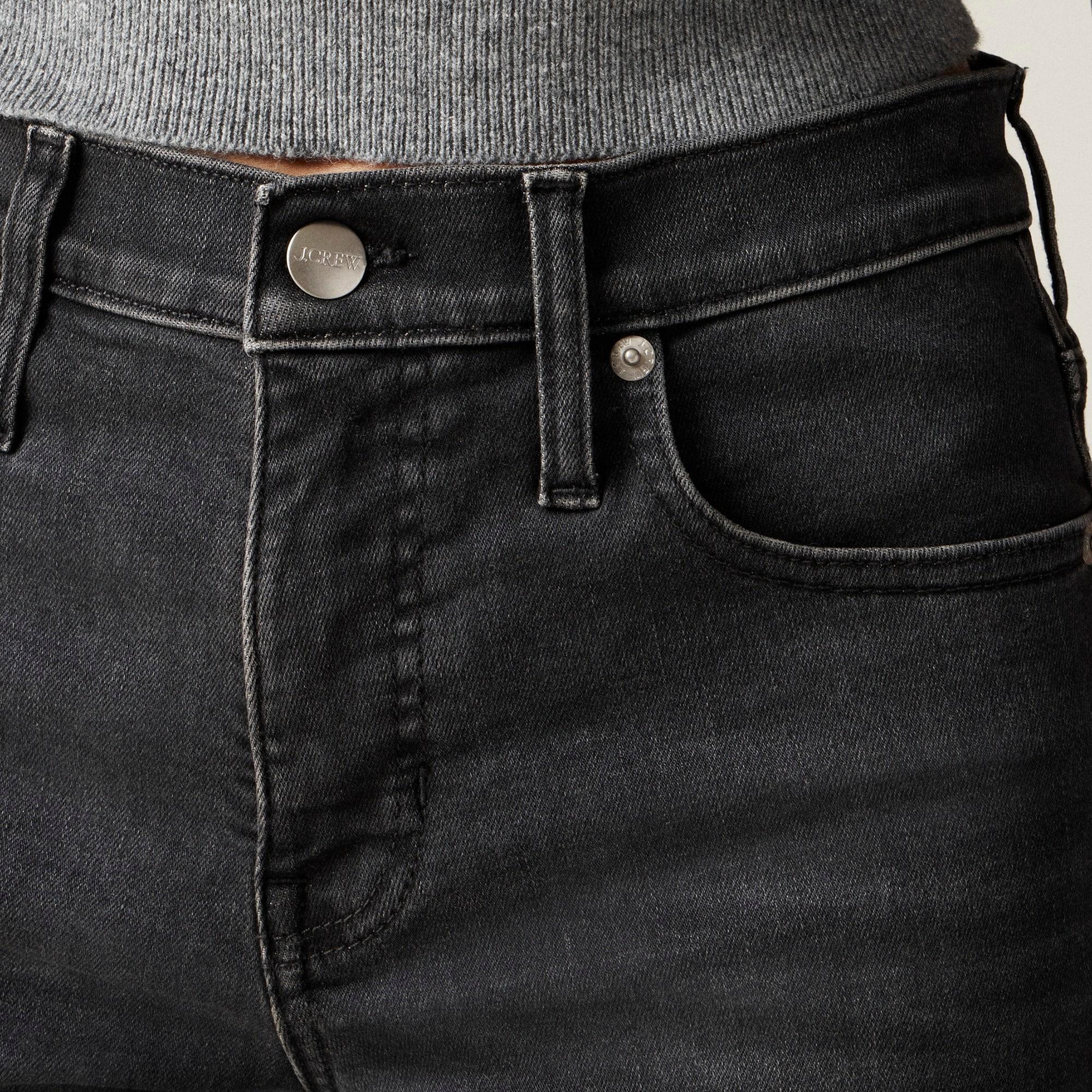 Mid-rise cropped kickout jean in 2003 super-stretch Product Image