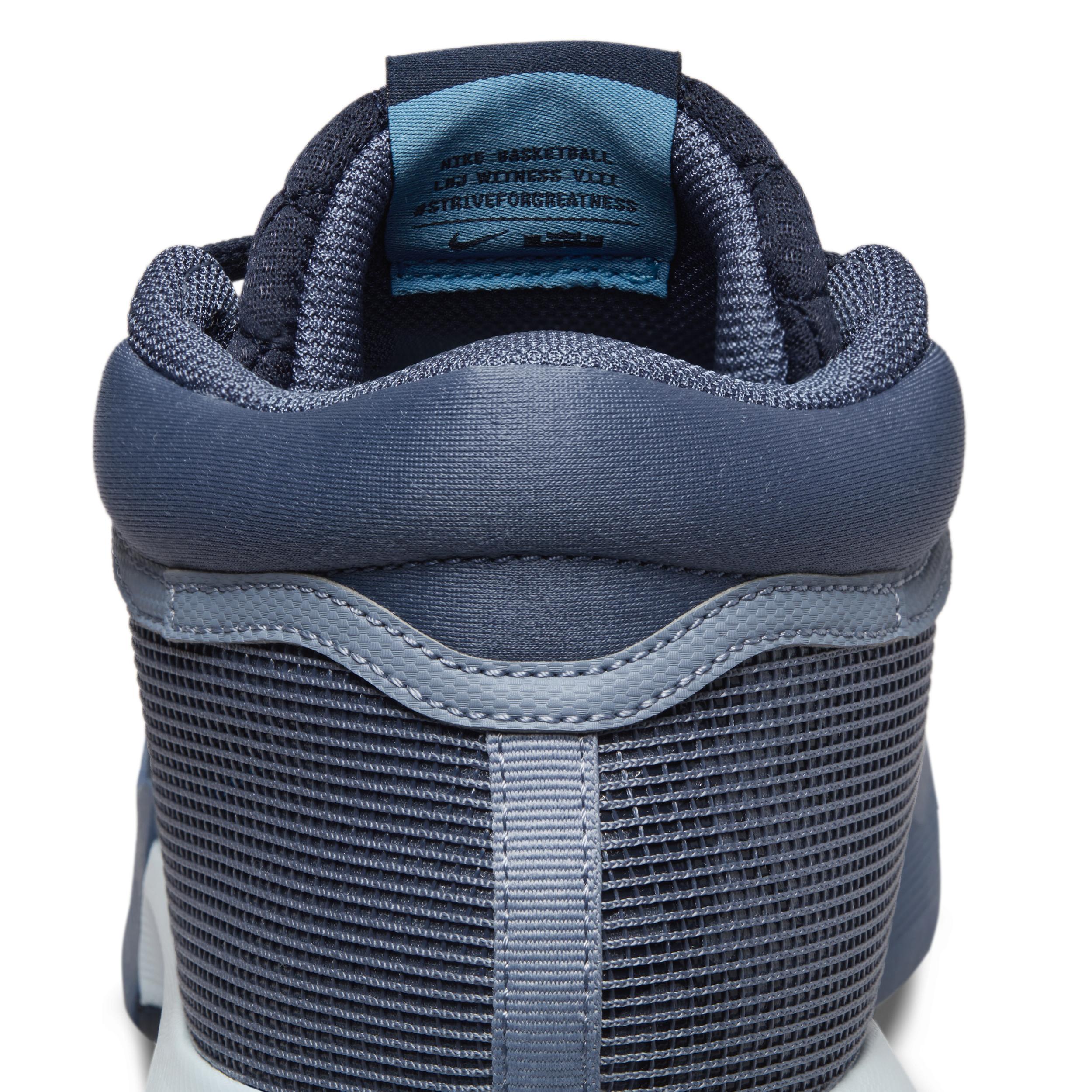 LeBron Witness 8 Basketball Shoes Product Image