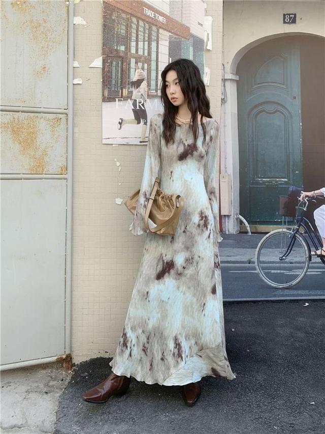 Long-Sleeve Crew Neck Tie Dye Cutout Back Maxi A-Line Dress Product Image