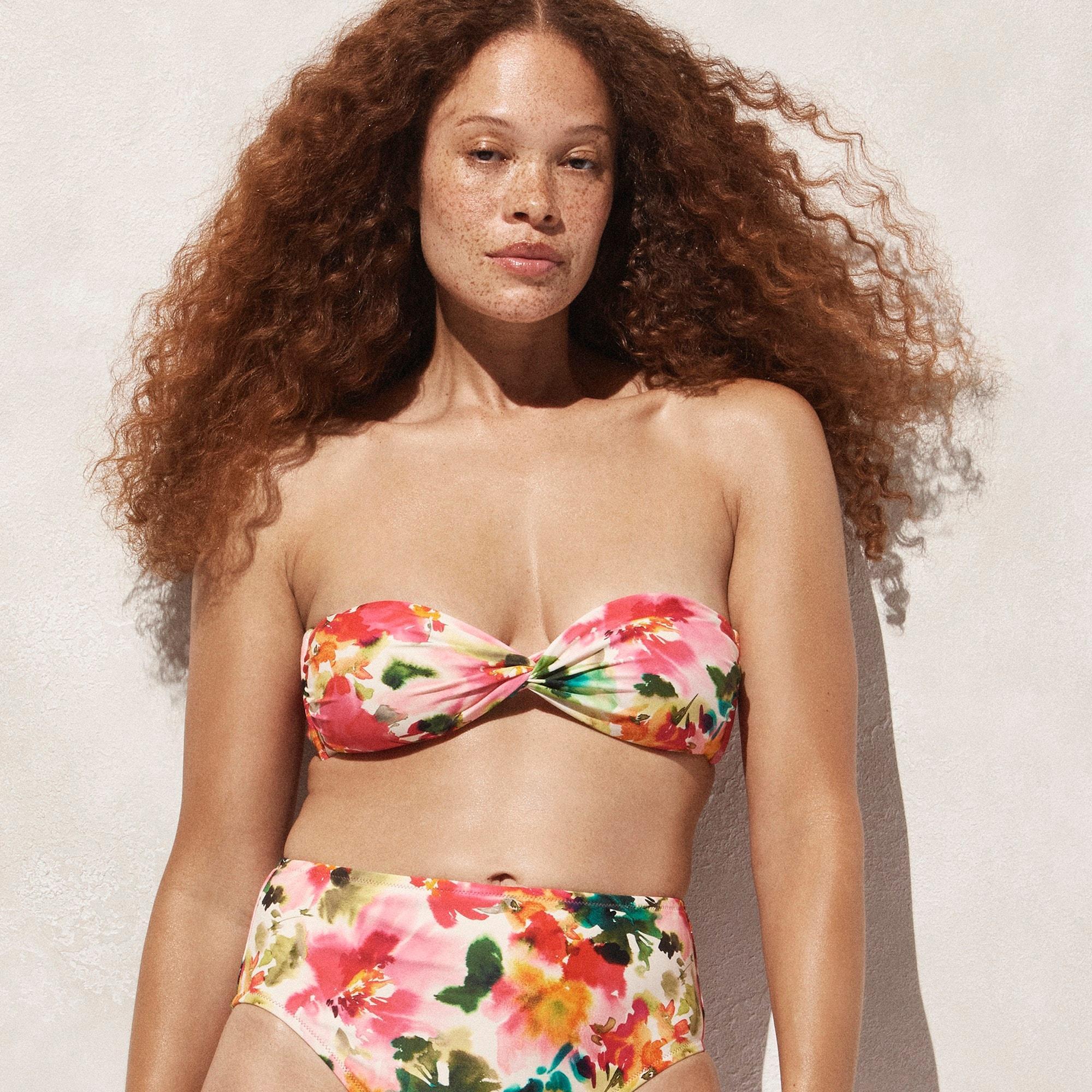 Twist-front bikini top in floral Product Image