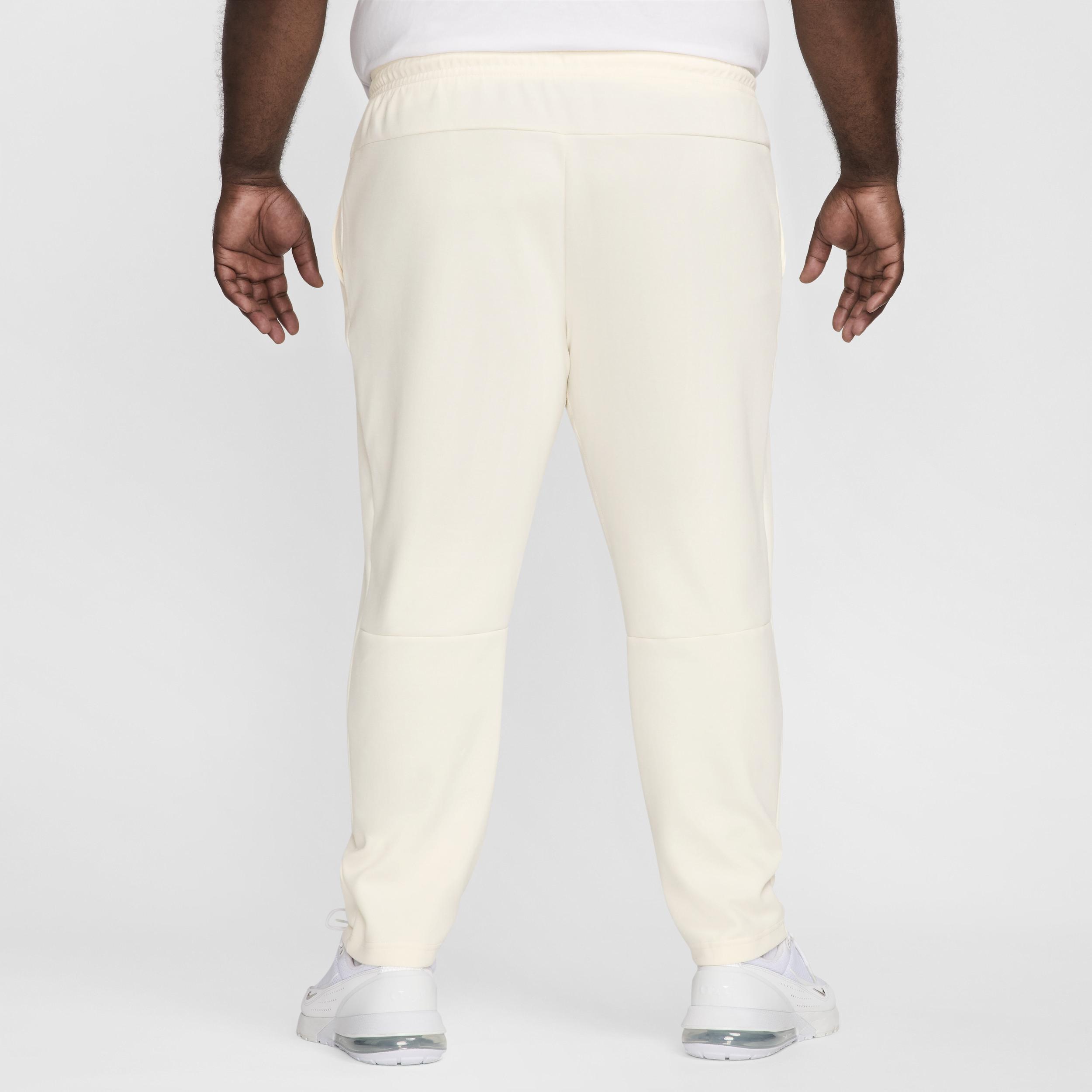 Nike Men's Primary Dri-FIT UV Tapered Versatile Pants Product Image