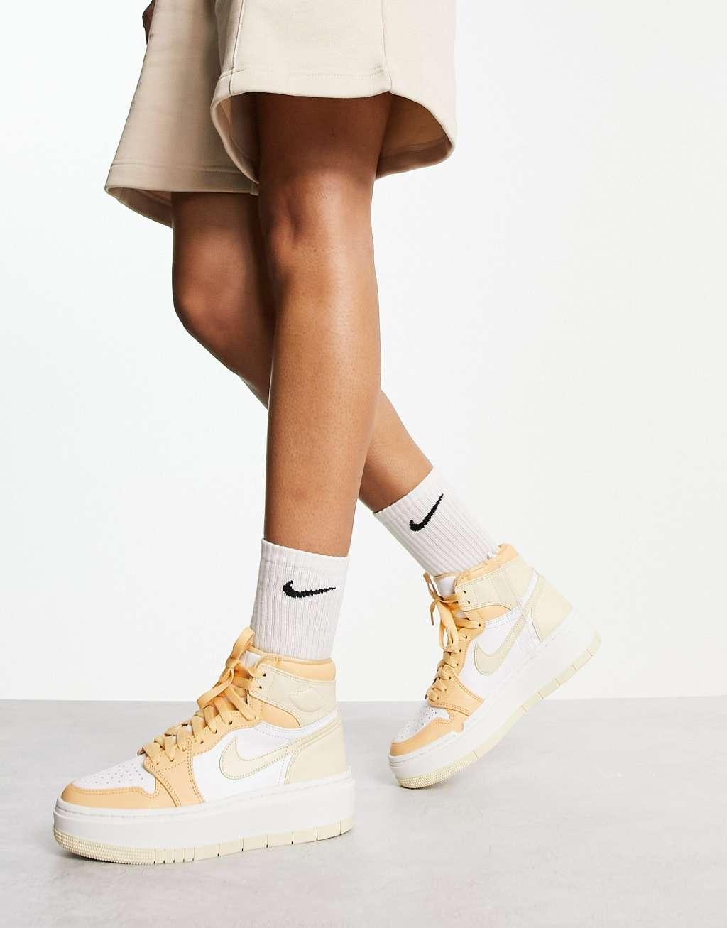 Womens Air Jordan 1 Elevate High Shoes Product Image