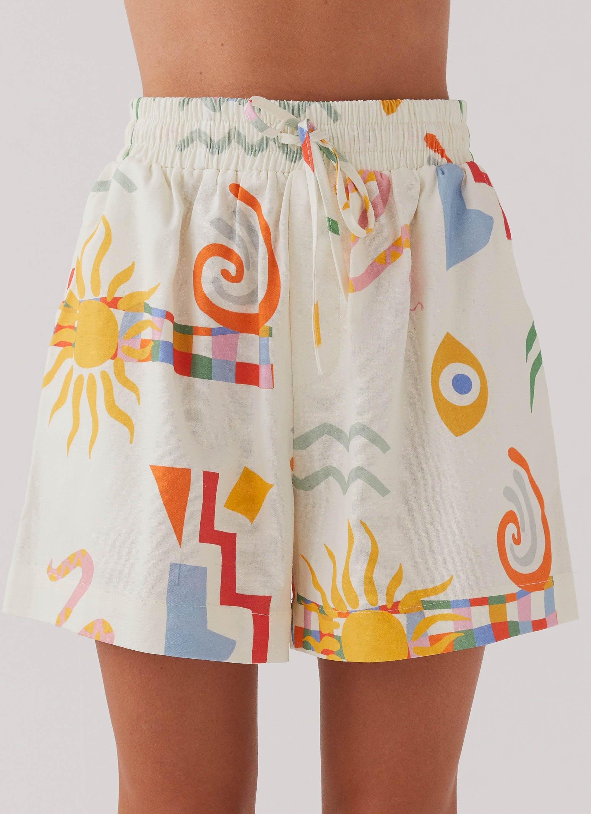 Tallulah Linen Shorts - Summer Palm Product Image