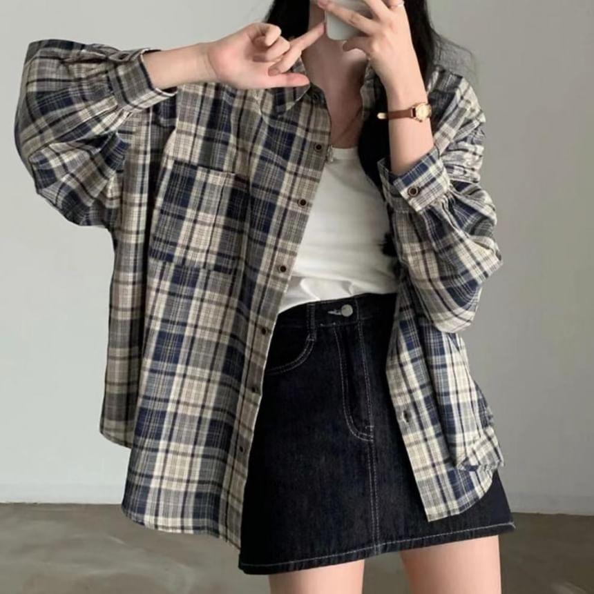 Long-Sleeve Plaid Shirt Product Image