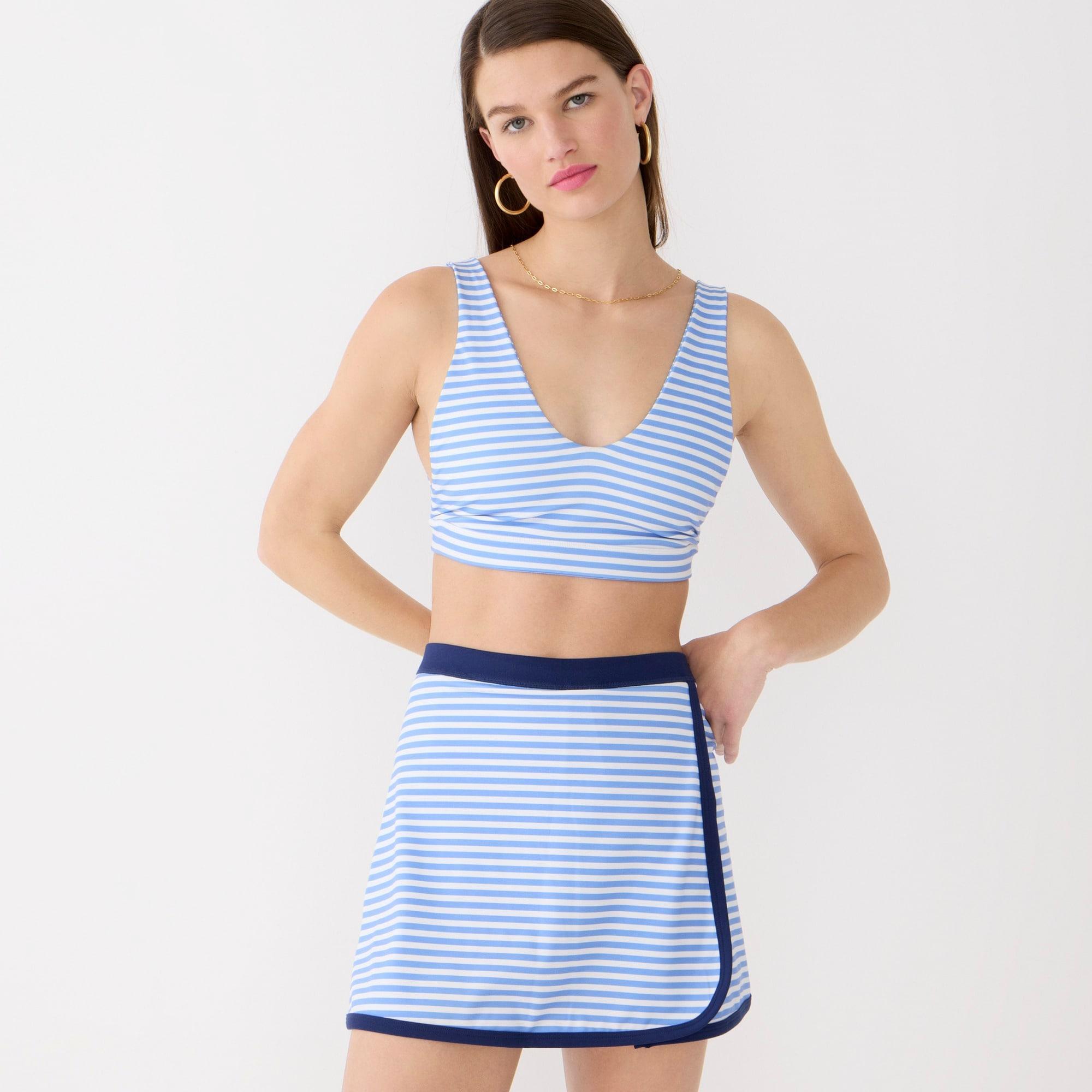 CloudStretch V-neck sports bra in reversible stripe Product Image