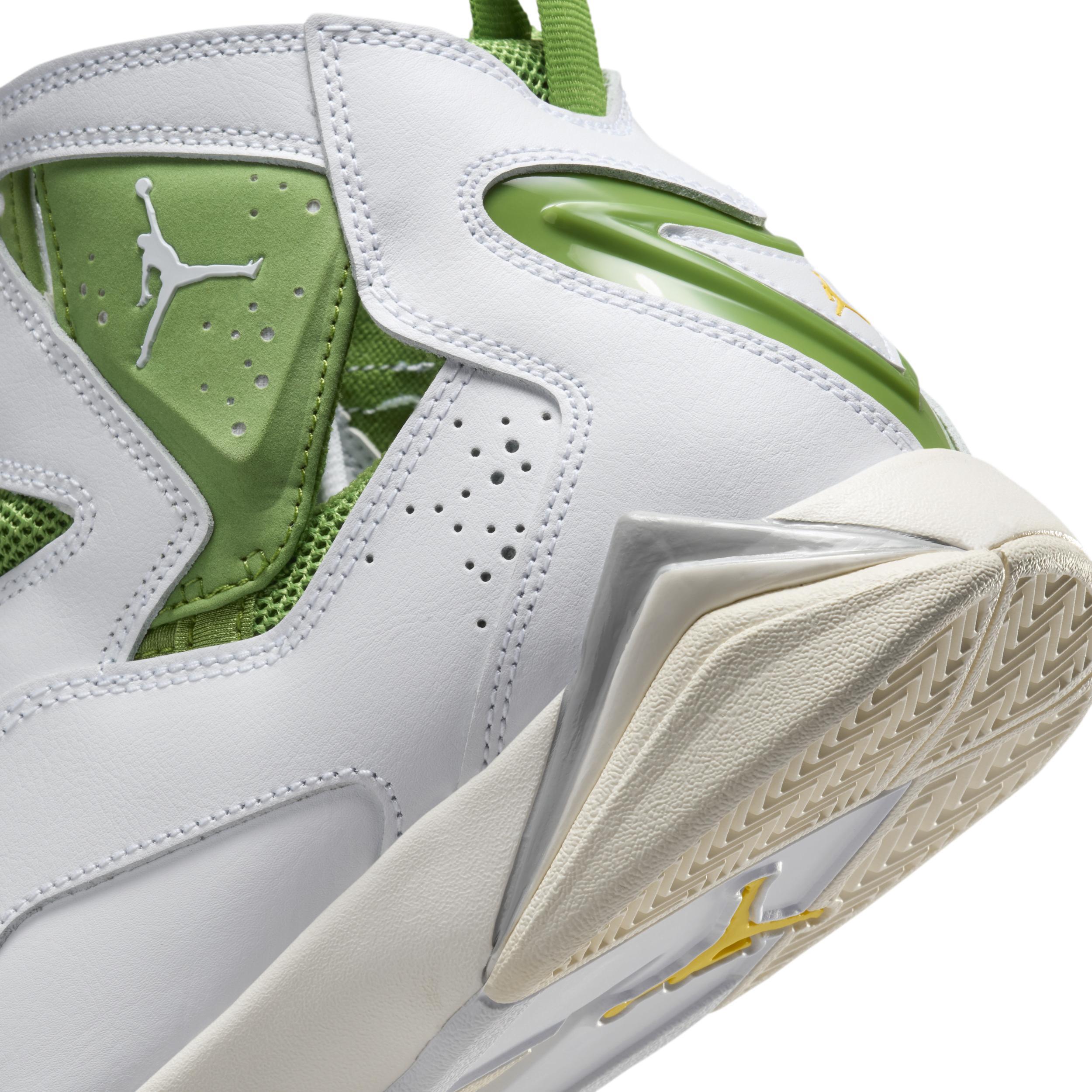 Men's Jordan True Flight Shoes Product Image