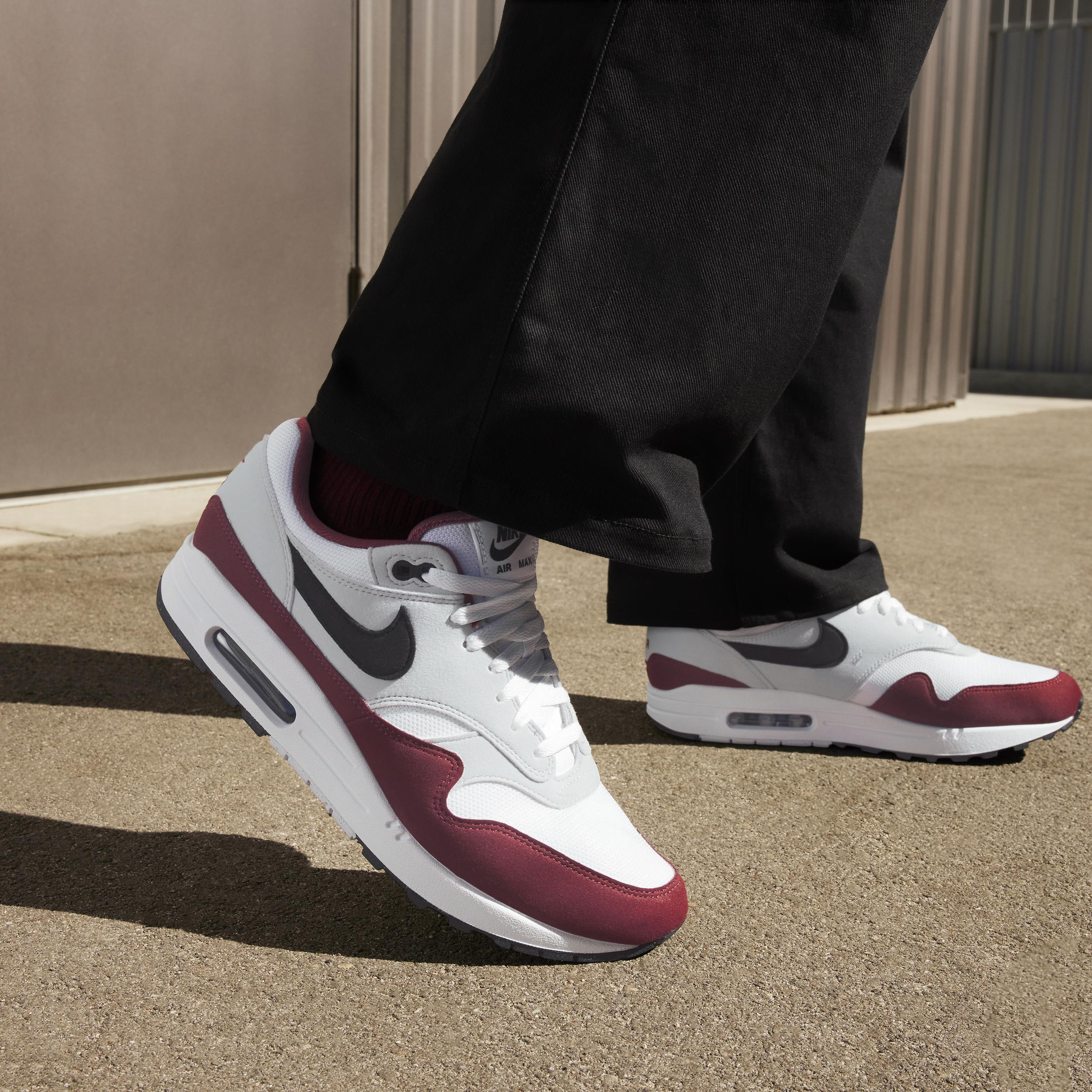 Nike Men's Air Max 1 Shoes Product Image