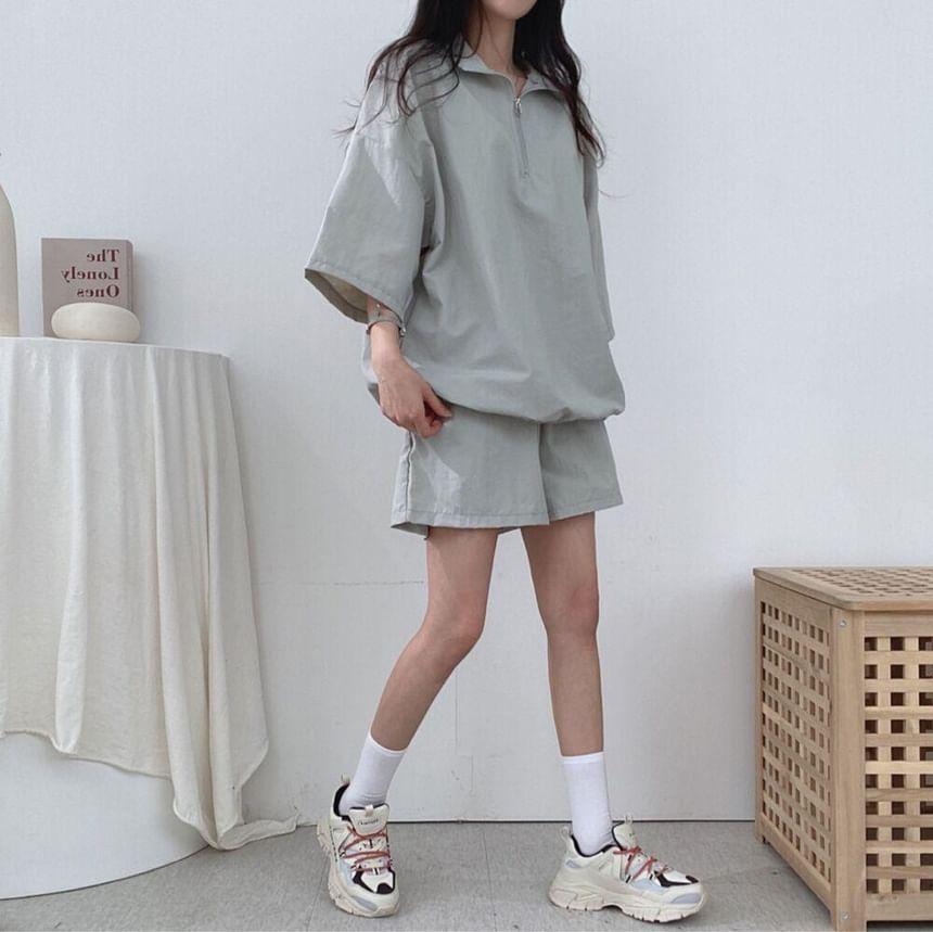 Set: Short-Sleeve Stand Collar Plain Half-Zip Tee + Shorts Product Image