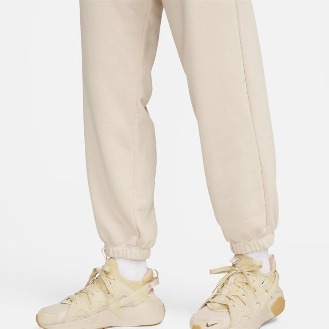 Women's Nike Sportswear Club Fleece Oversized Mid-Rise Sweatpants Product Image