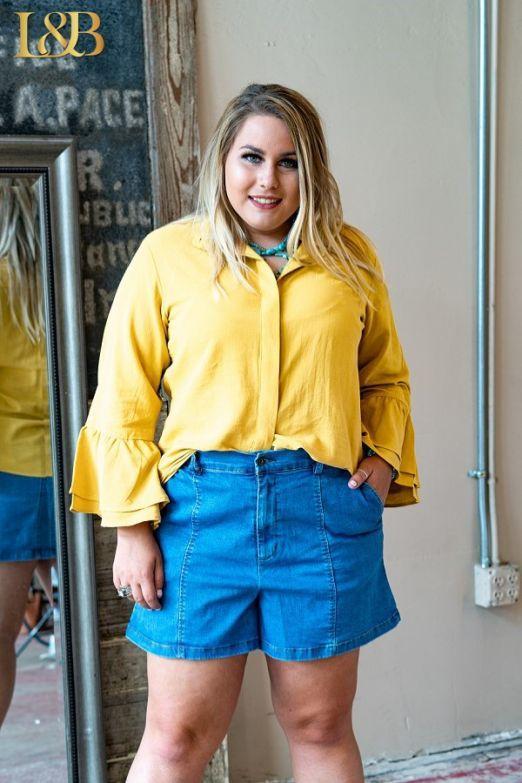 18096   Frieda Medium Wash Denim Shorts - Reg & Plus Size Product Image