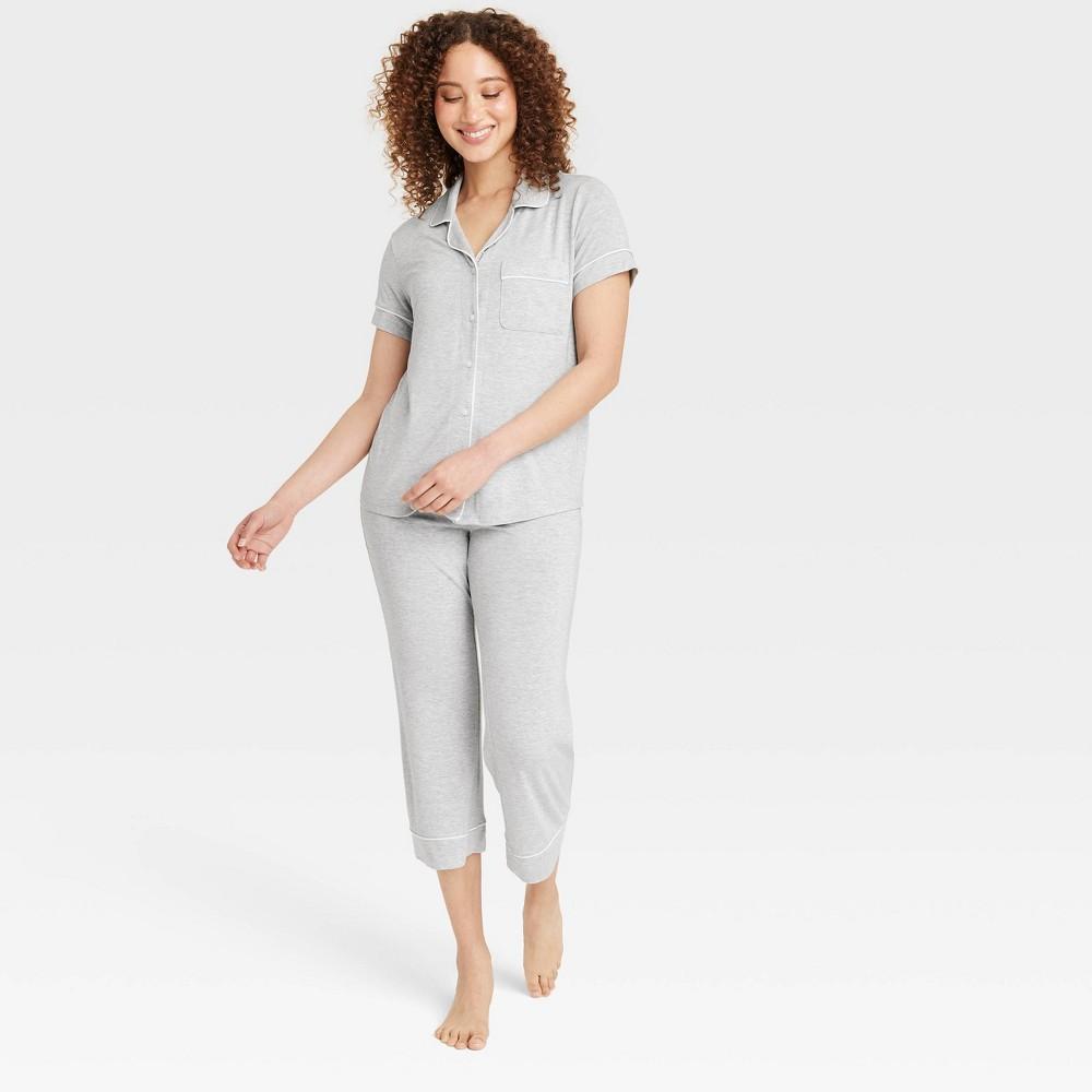 Womens Cloud Knit Short Sleeve Notch Collar Top and Cropped Pants Pajama Set - Auden Heathered M Product Image