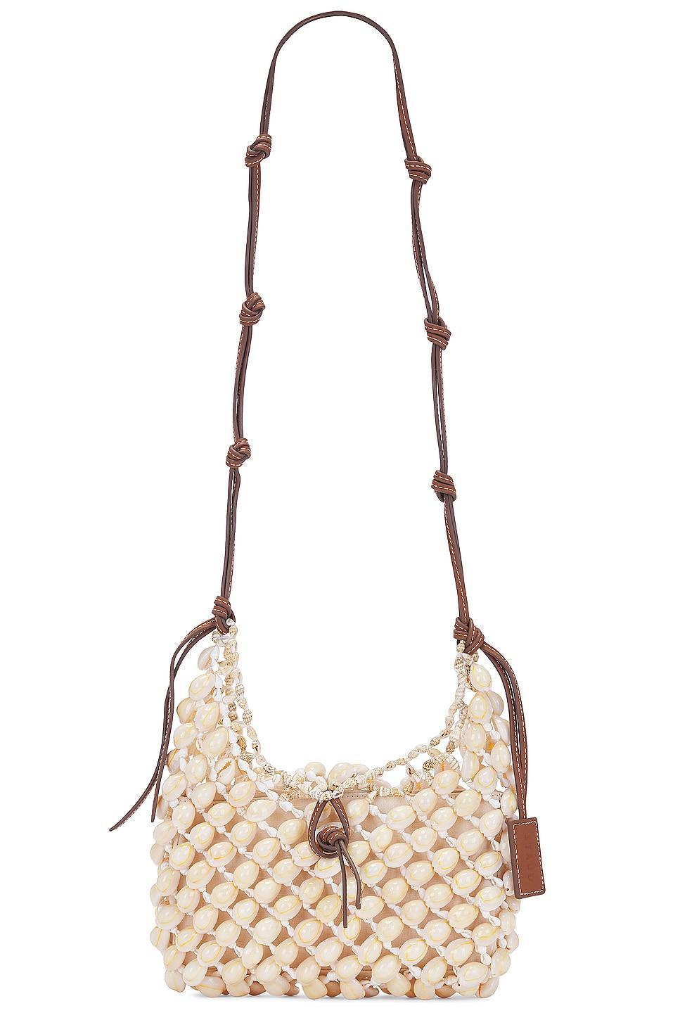 Vacanza Shell Shoulder Bag Product Image