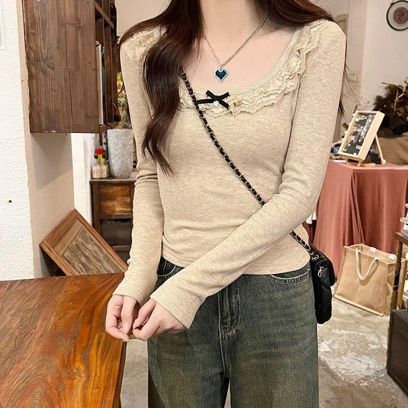 Long-Sleeve Scoop Neck Lace Ruffle T-Shirt Product Image