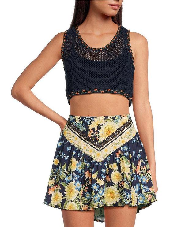 Agua Bendita Crochet Brit Scoop Neck Sleeveless Cropped Shirt Product Image