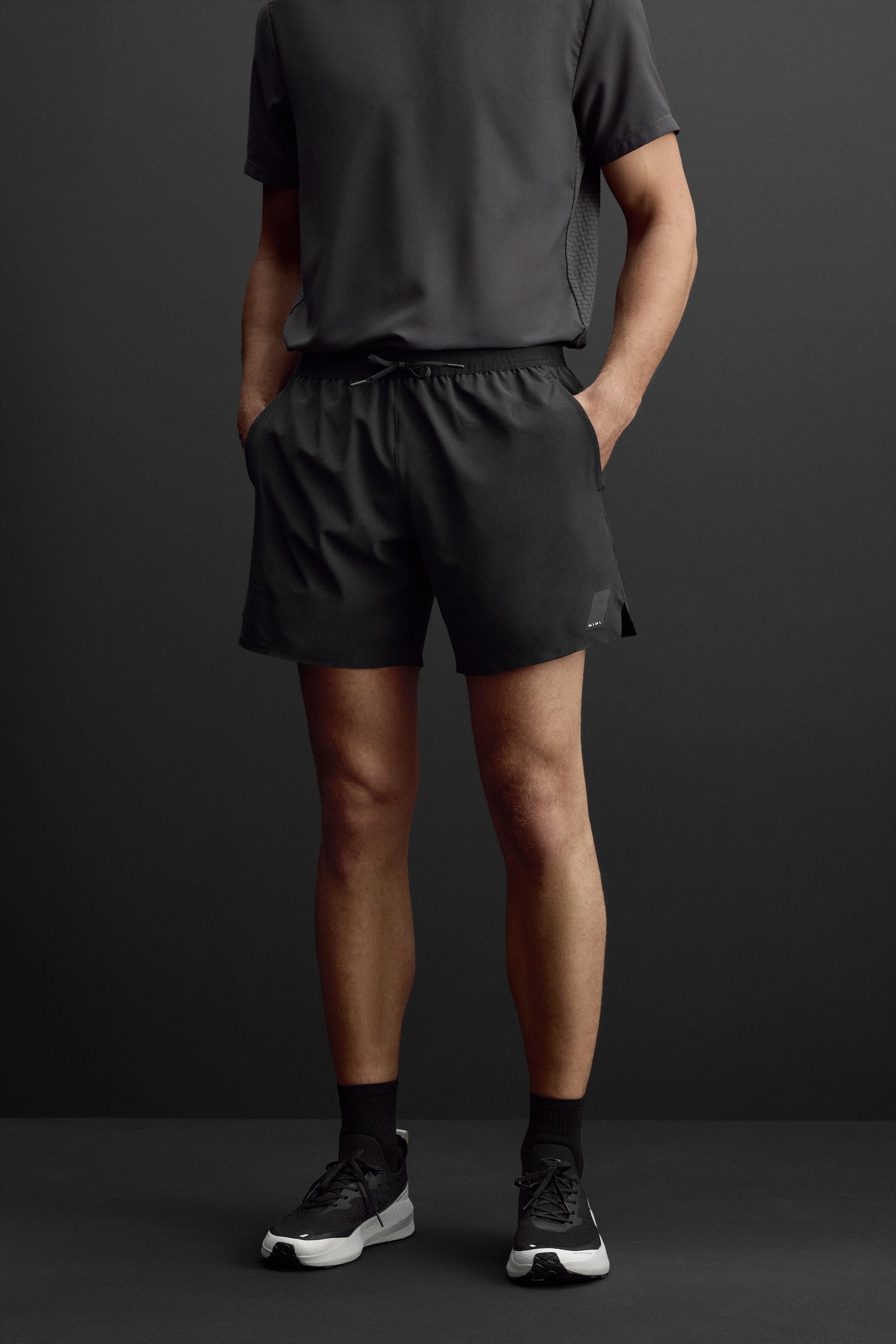 BASIC WORKOUT SHORTS Product Image