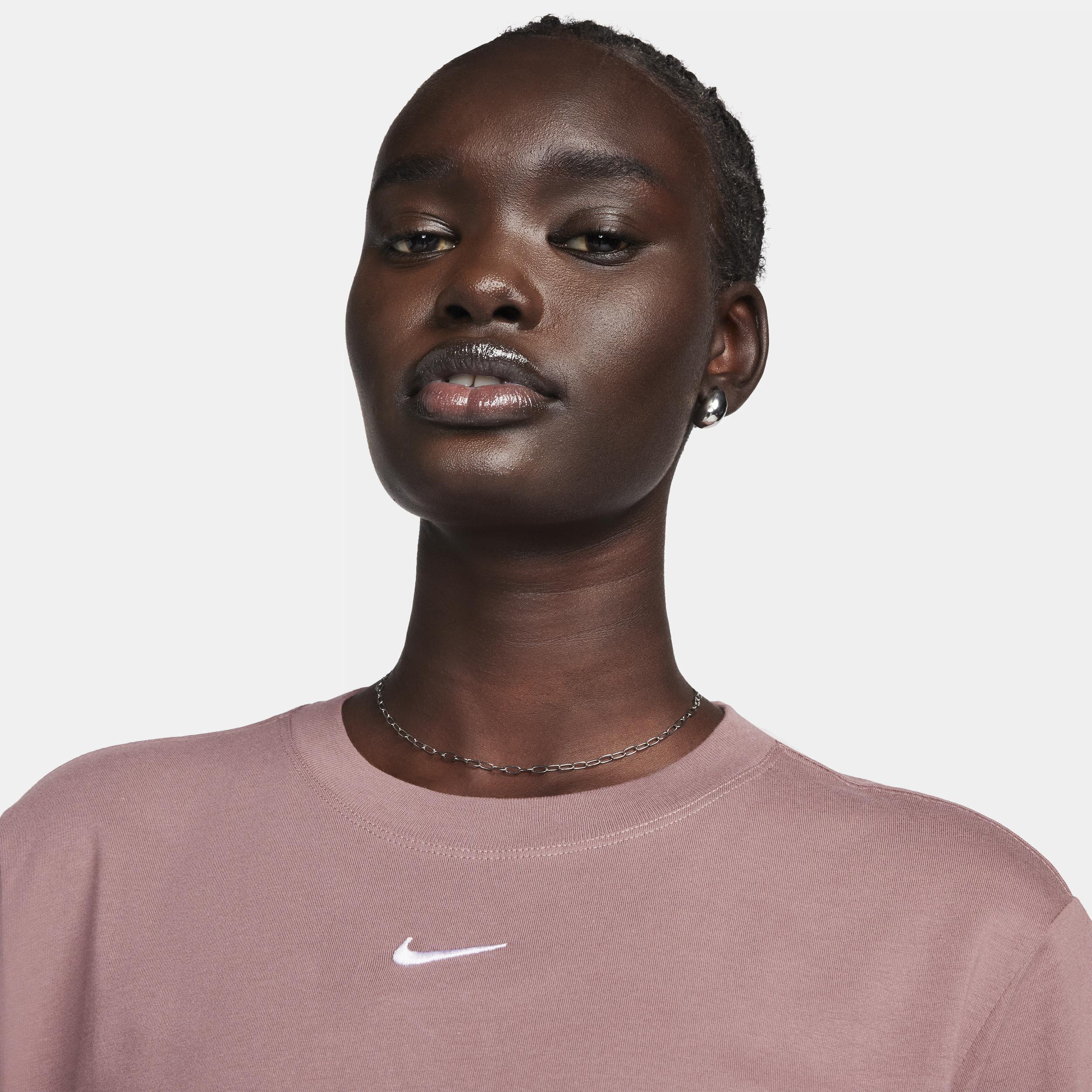 Women's Nike Sportswear Essential T-Shirt Product Image