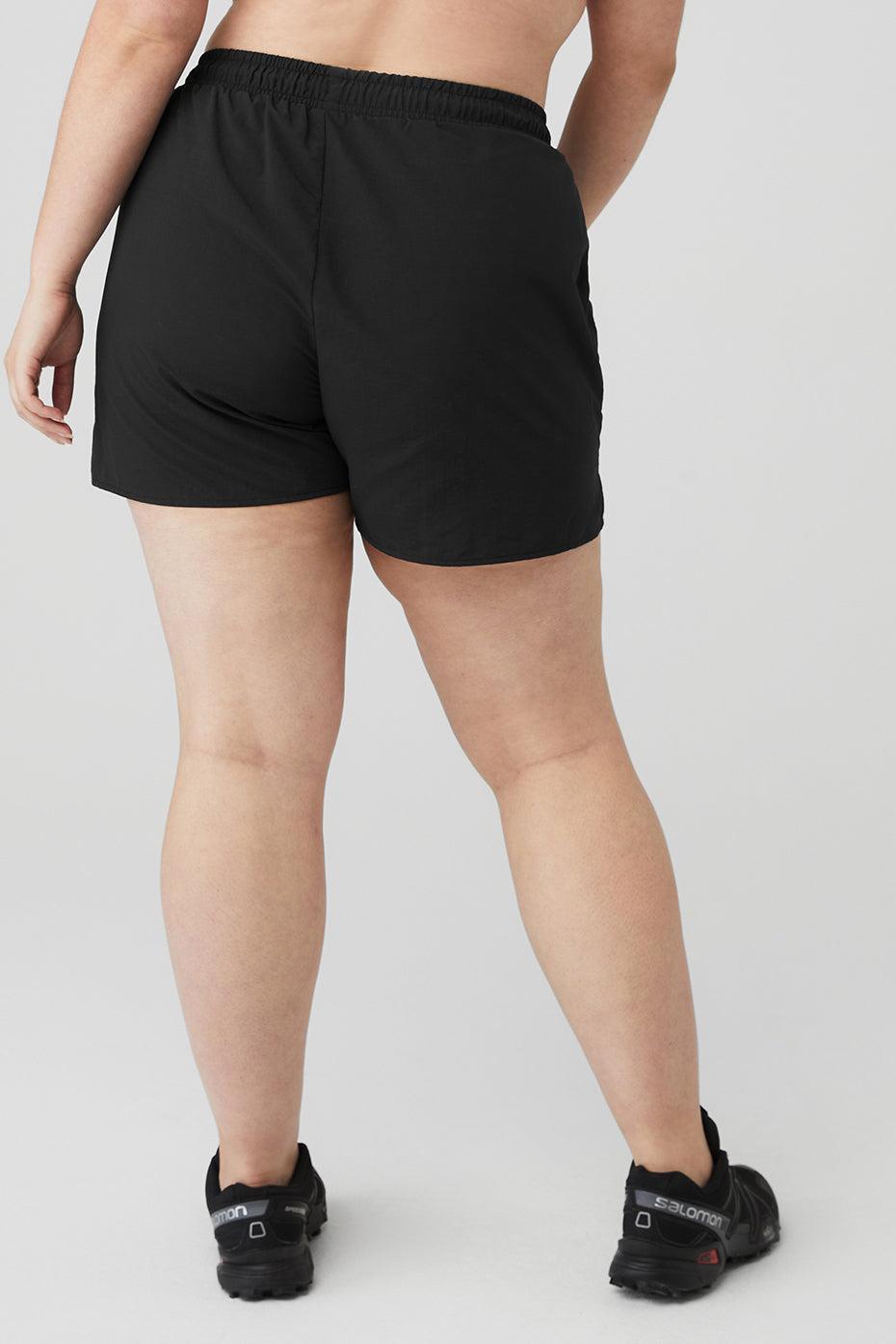 Alumni Short - Black Product Image