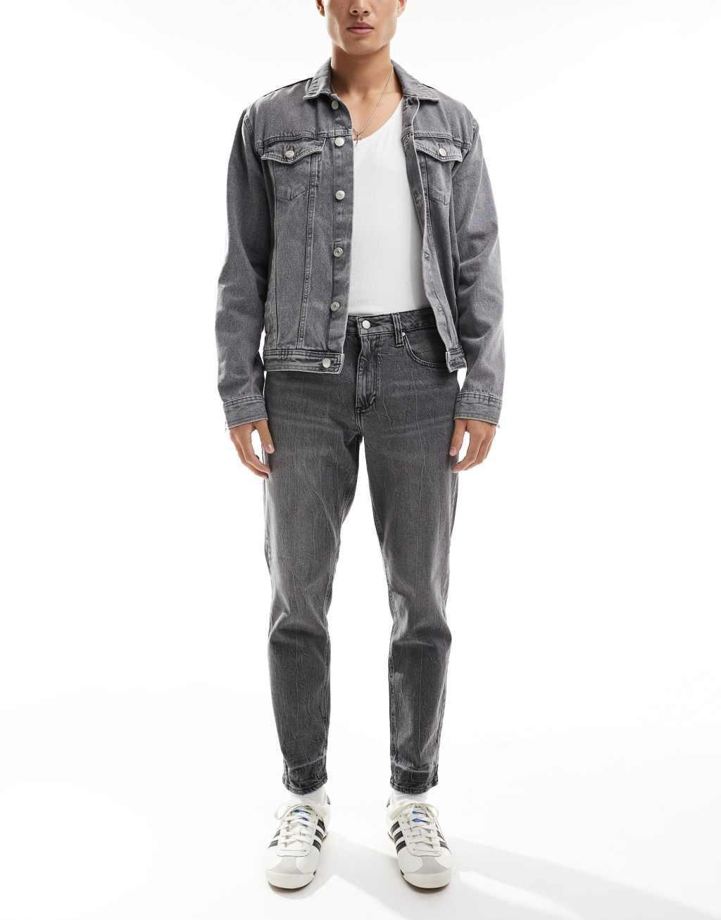 ASOS DESIGN baggy jeans with stretch in washed gray Product Image