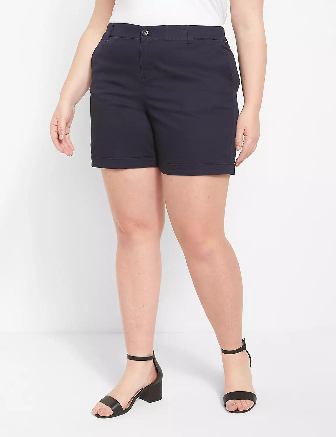 Signature Fit Chino Midi Short Product Image