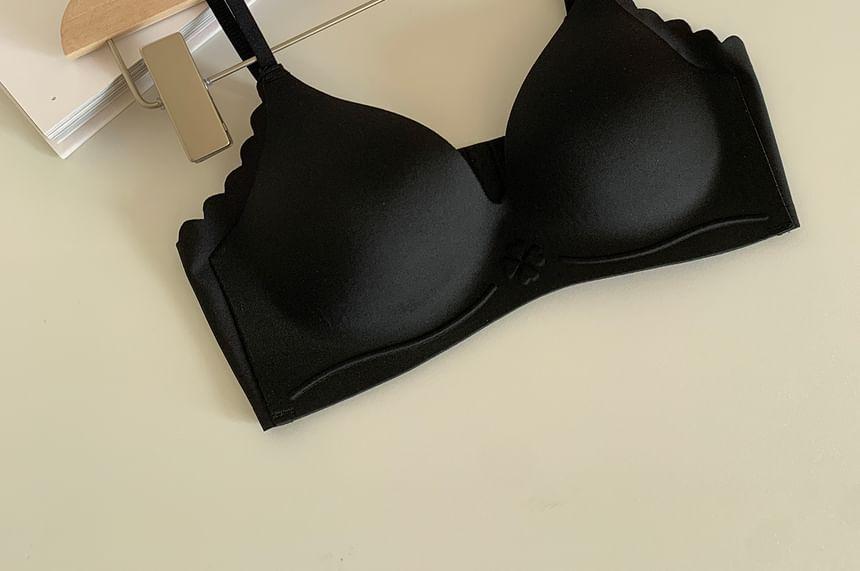 Plain Seamless Wireless Bra Product Image