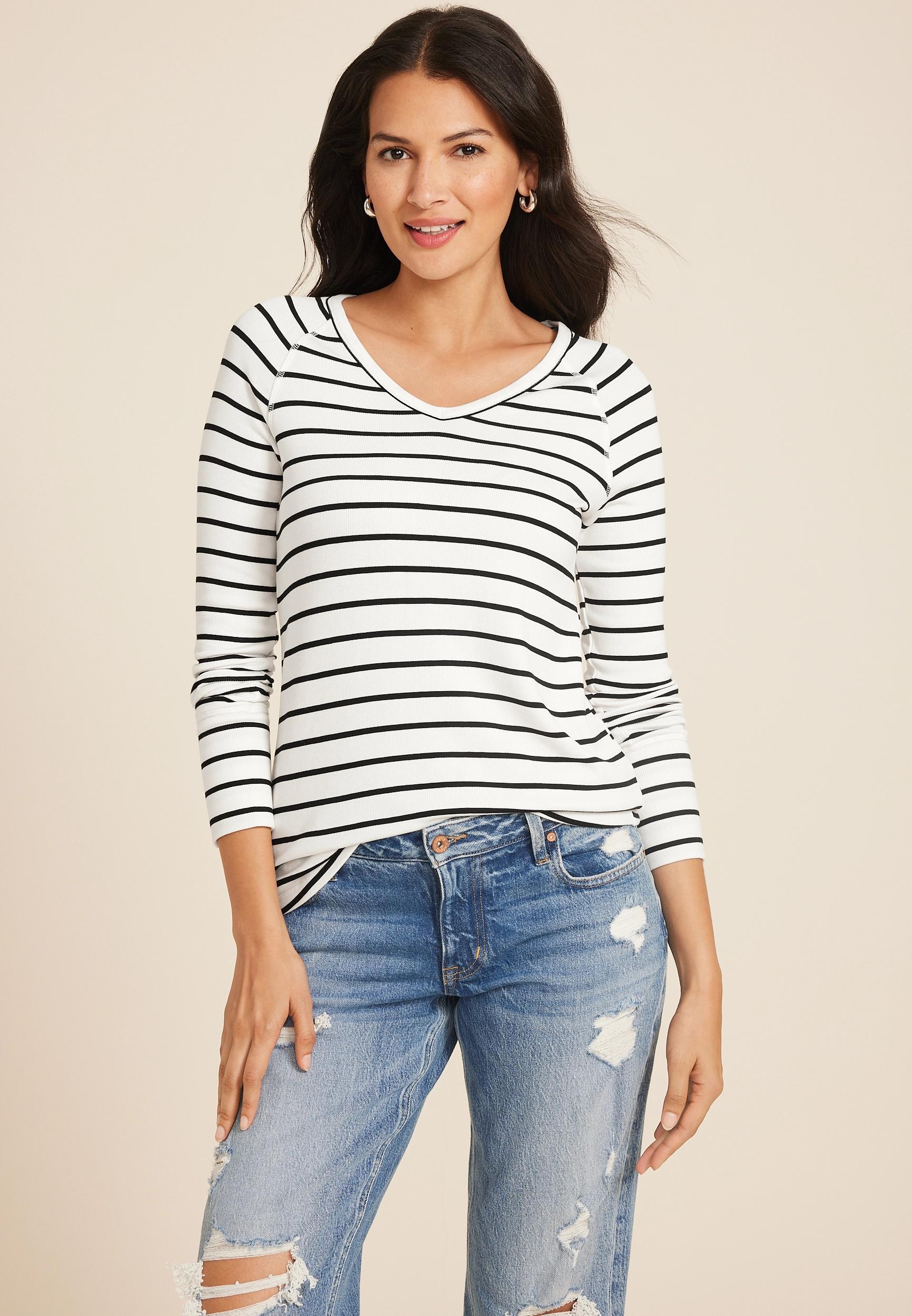 Cozy Ribbed Snap Cuff V Neck Long Sleeve Tee Product Image