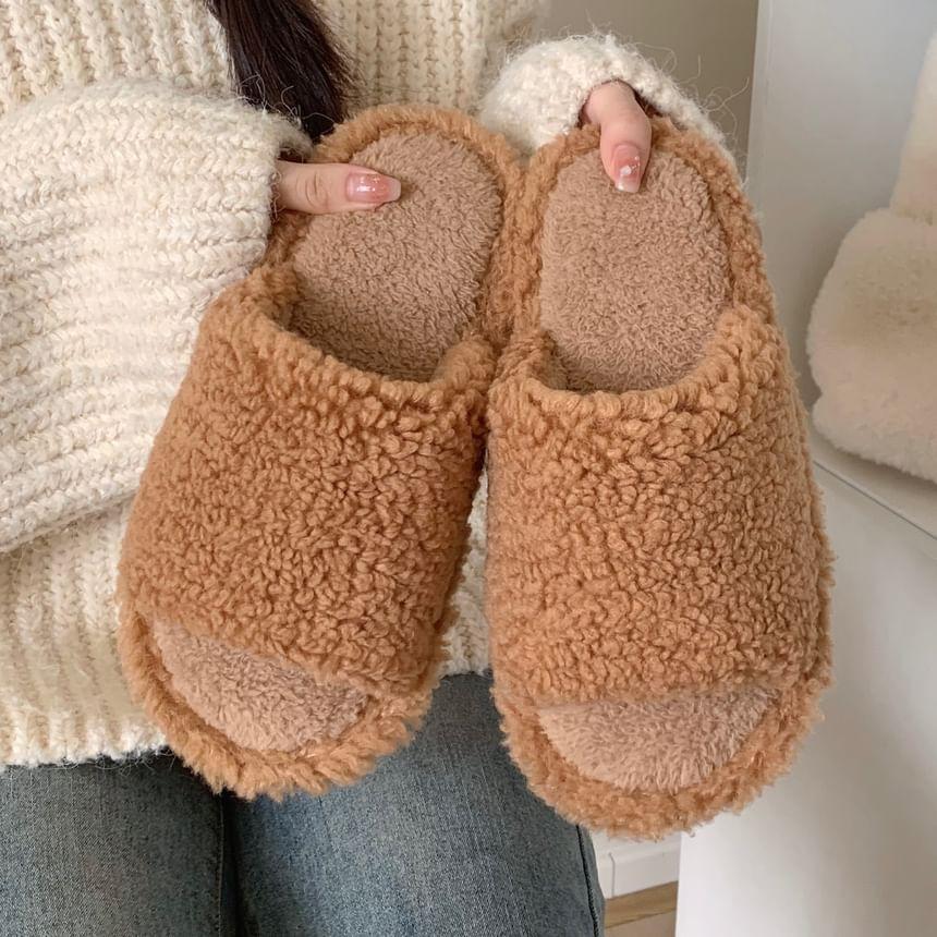 Patterned Fluffy Home Slippers Product Image