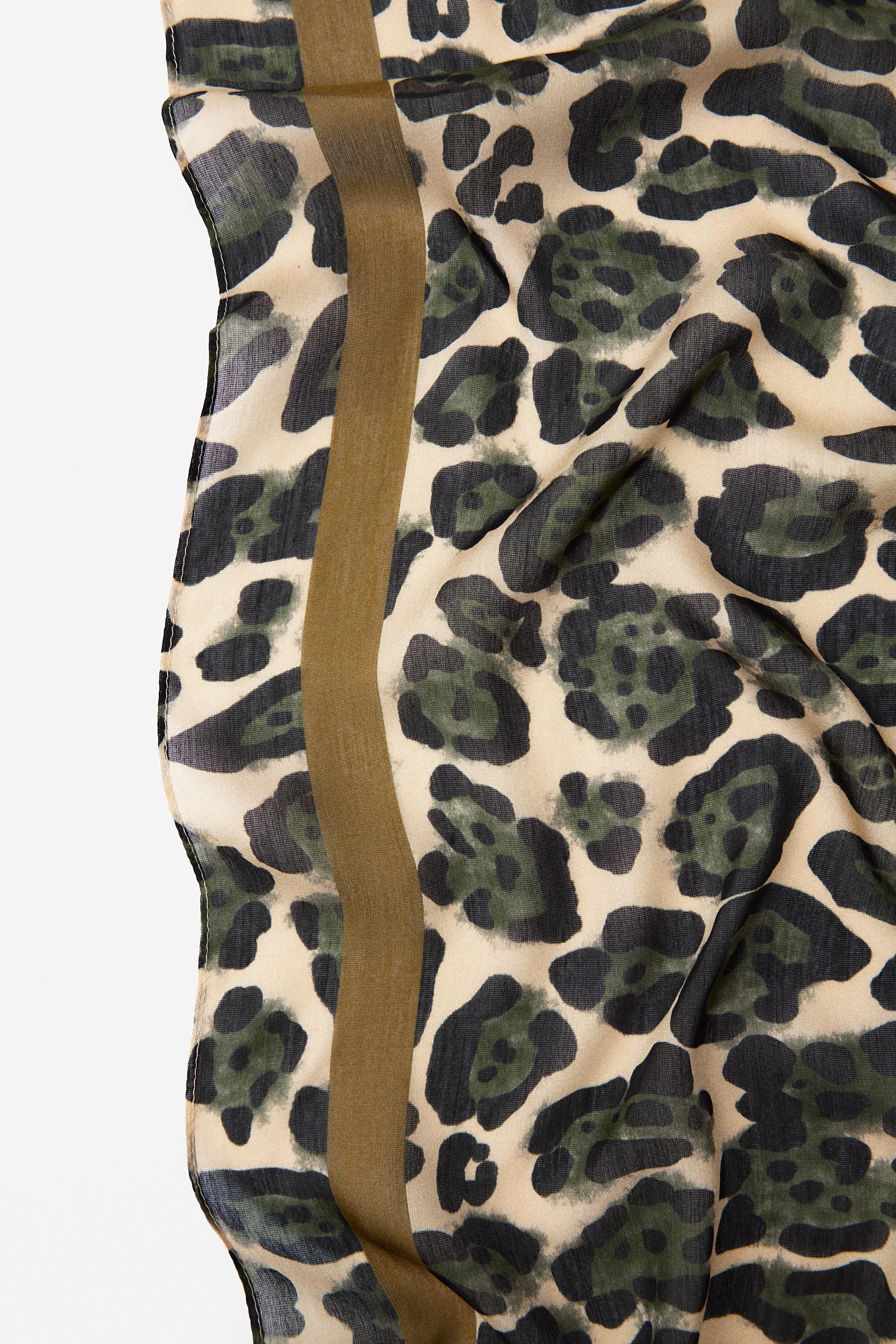 ANIMAL PRINT SILK MODAL SCARF Product Image