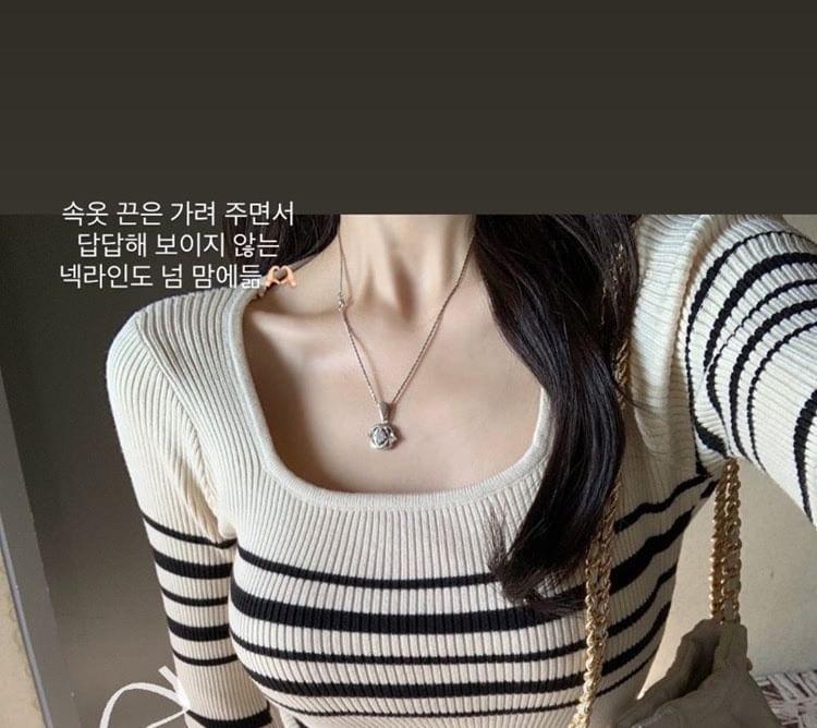 Long-Sleeve Scoop Neck Striped Ribbed Knit Midi Sheath Dress Product Image