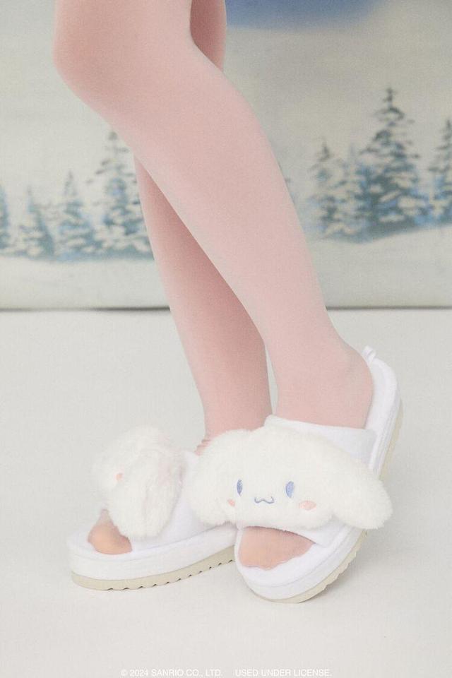 Cinnamoroll Flatform House Slippers | Forever 21 Product Image