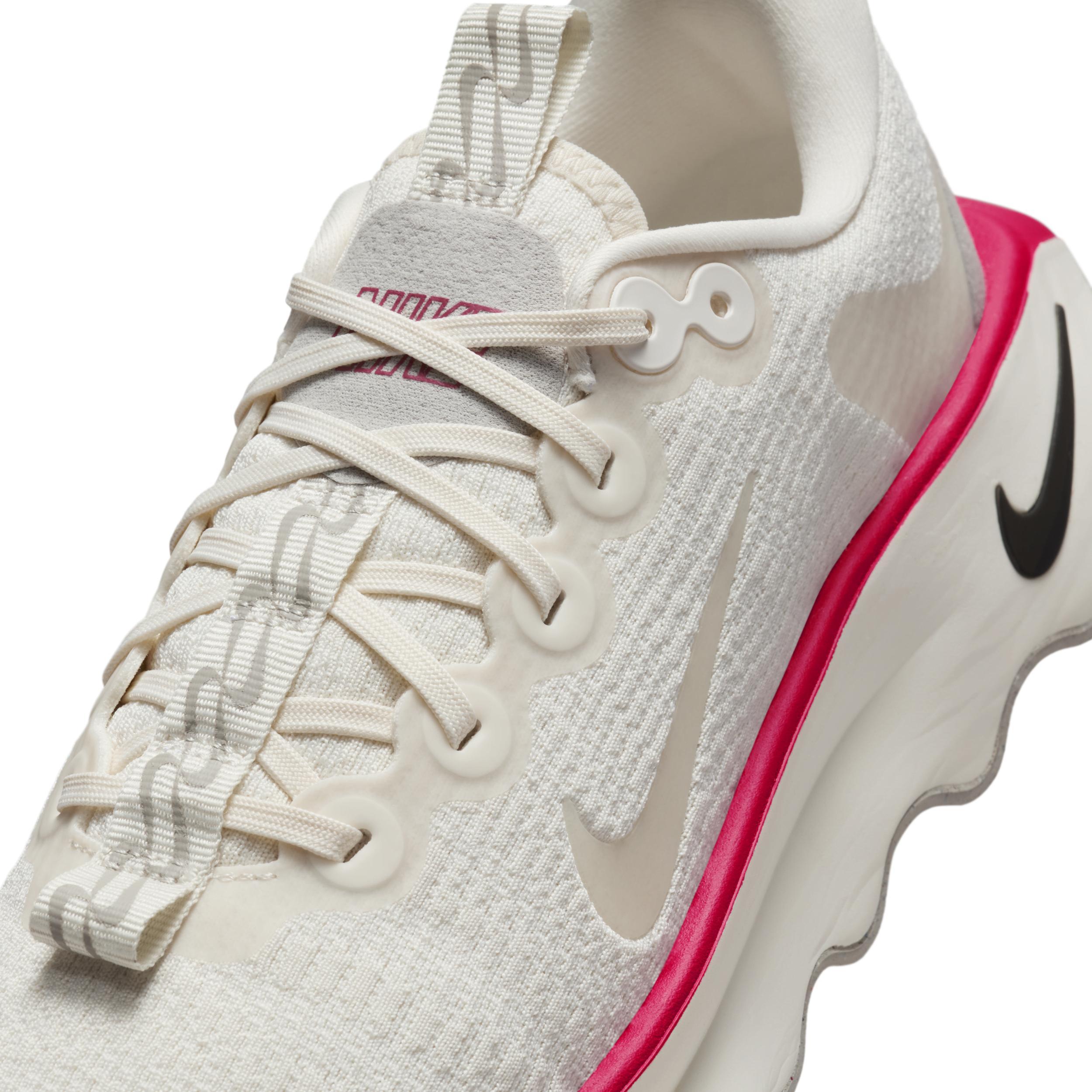 Nike Women's Motiva Walking Shoes product image