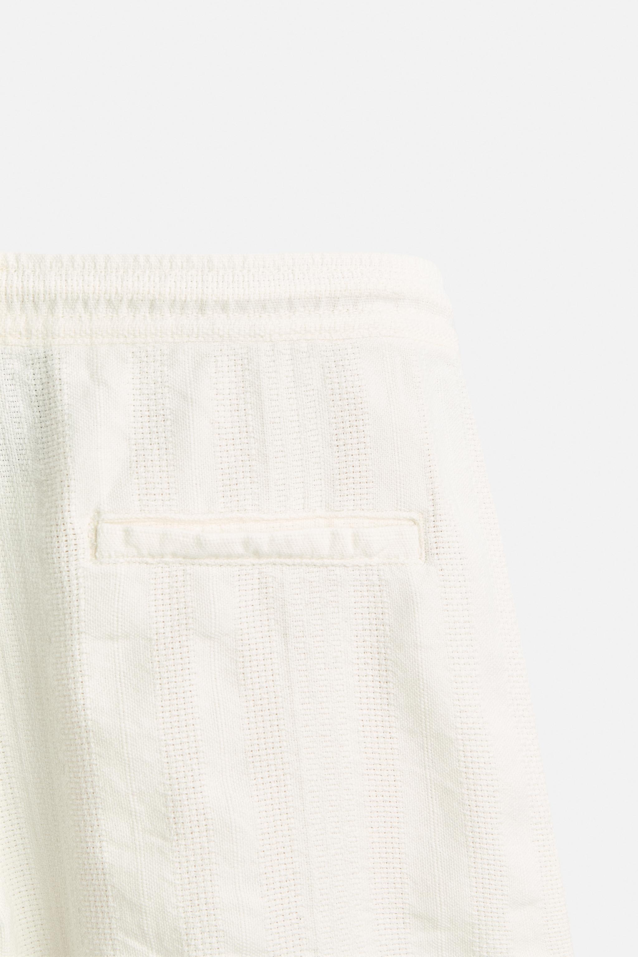 STRIPED JACQUARD SHORTS Product Image