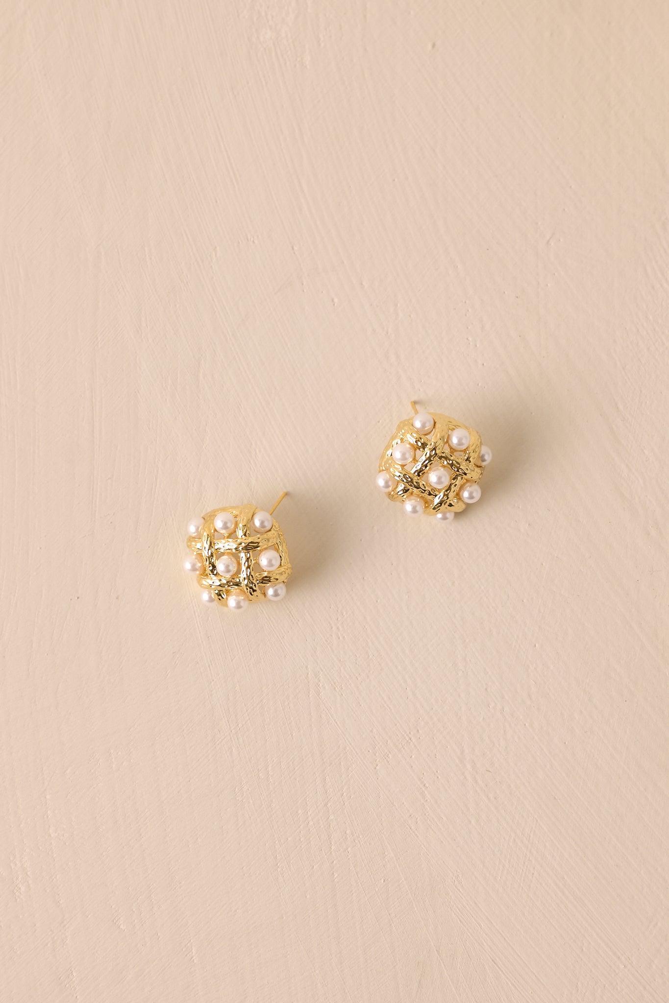 Where You Are Gold Ivory Pearl Cluster Earrings Product Image