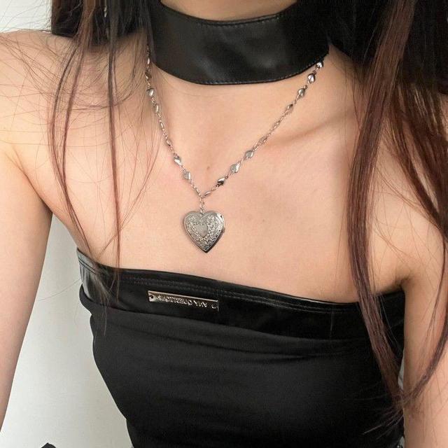 Heart Pendant Alloy Choker Product Image