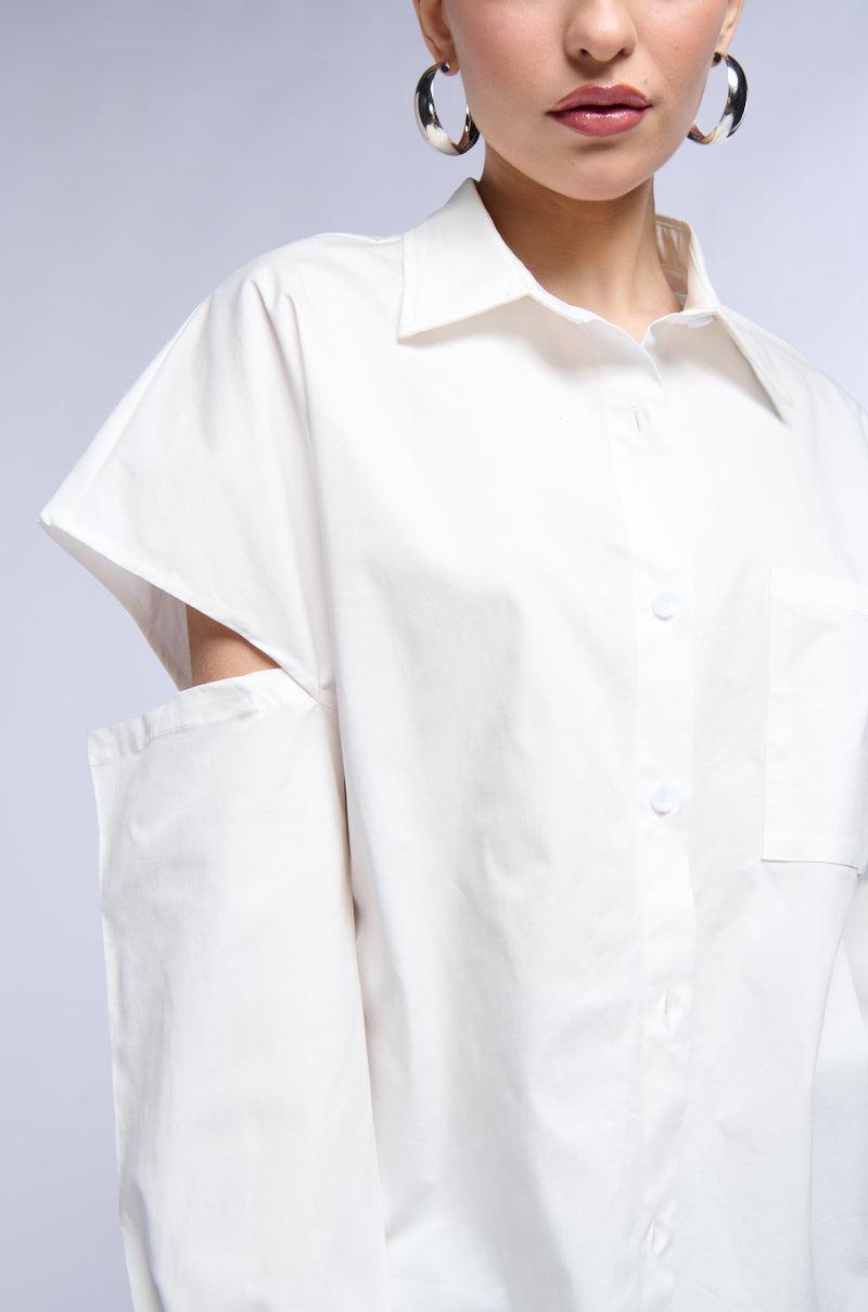 SIMPLE BUT EXTRA BUTTON DOWN TOP Product Image