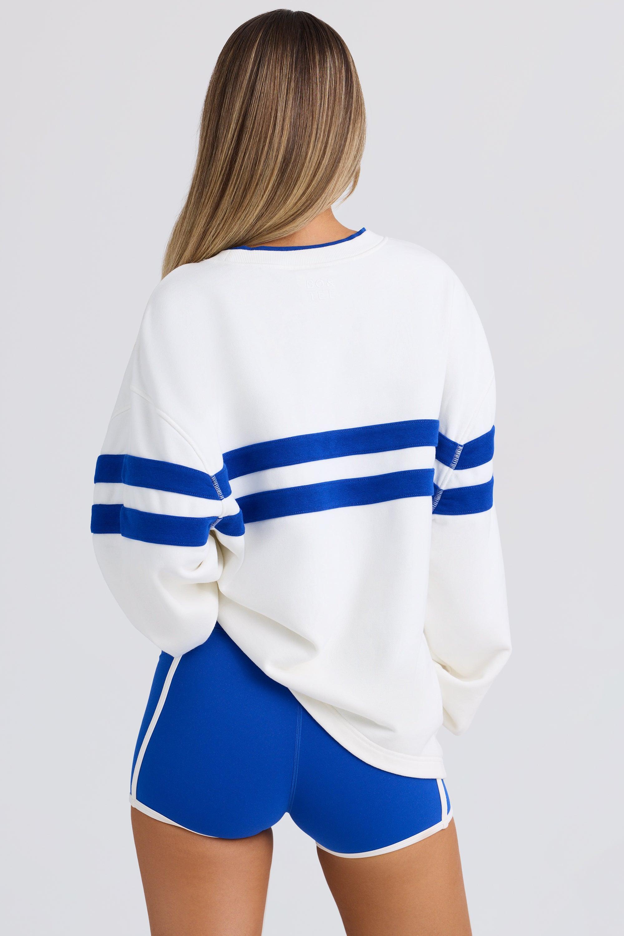 Oversized Sweatshirt in White Product Image