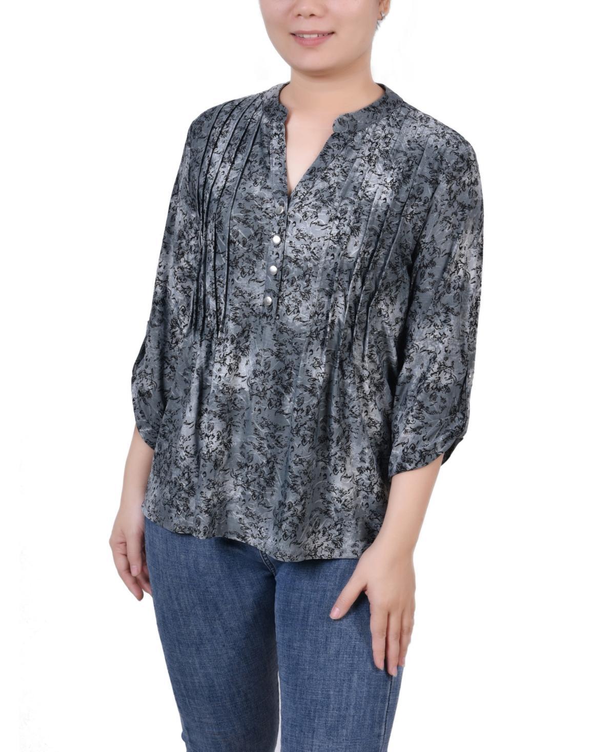 Womens 3/4 Roll Tab Sleeve Y-neck Top Product Image