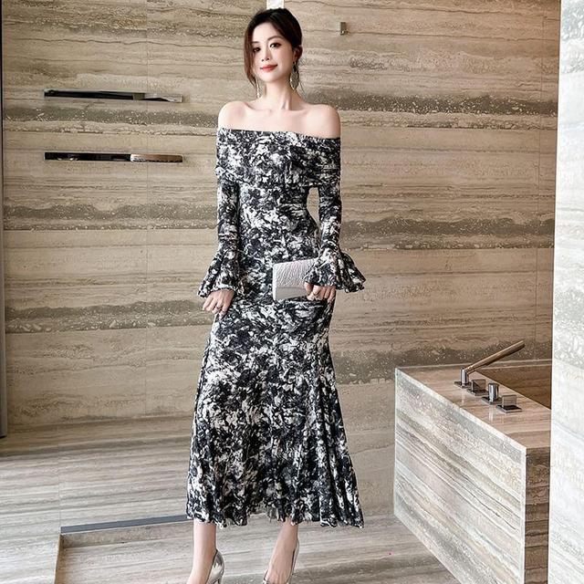 Long-Sleeve Off-Shoulder Floral Midi Mermaid Dress Product Image