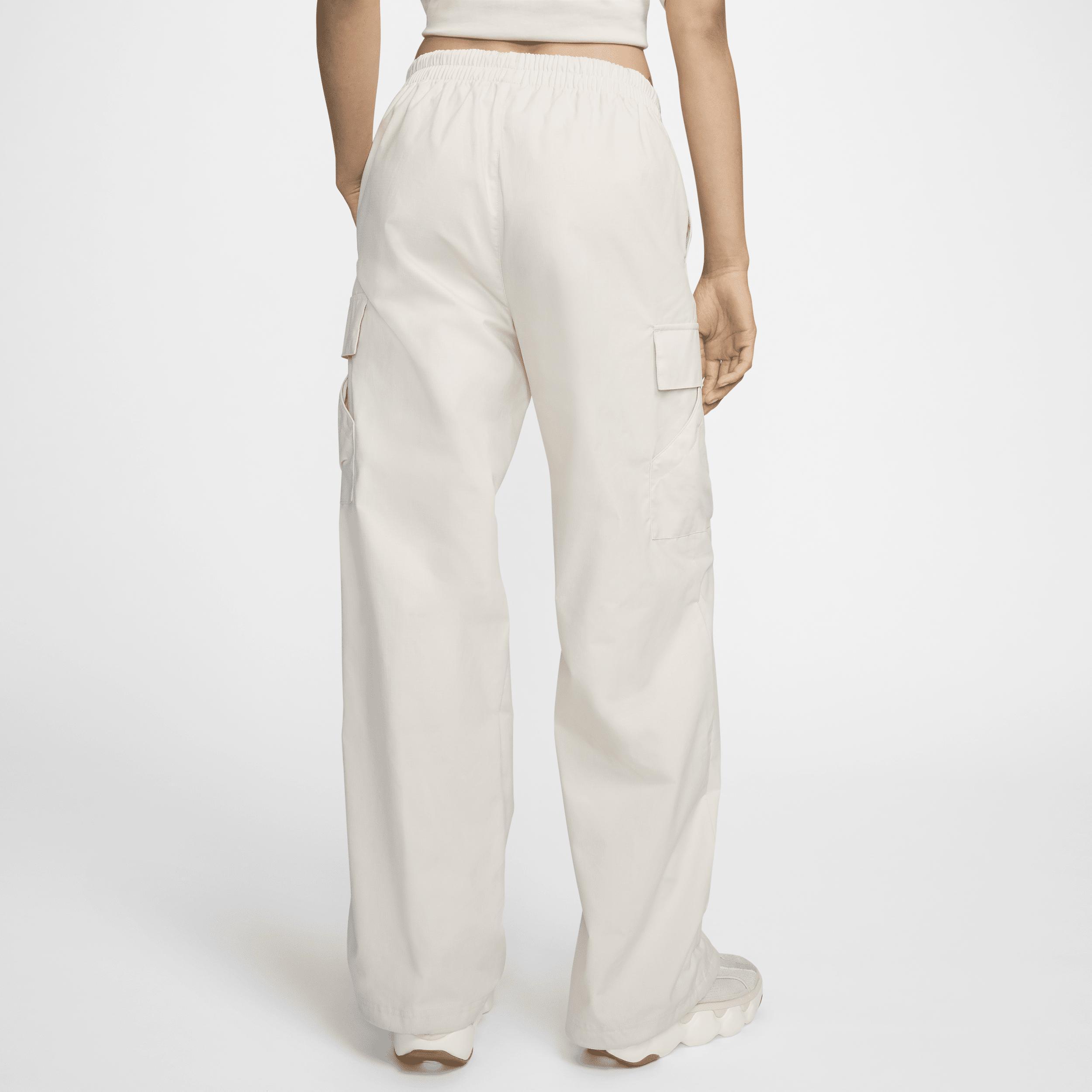 Nike Sportswear Everything Wovens Women's Mid-Rise Cargo Pants Product Image