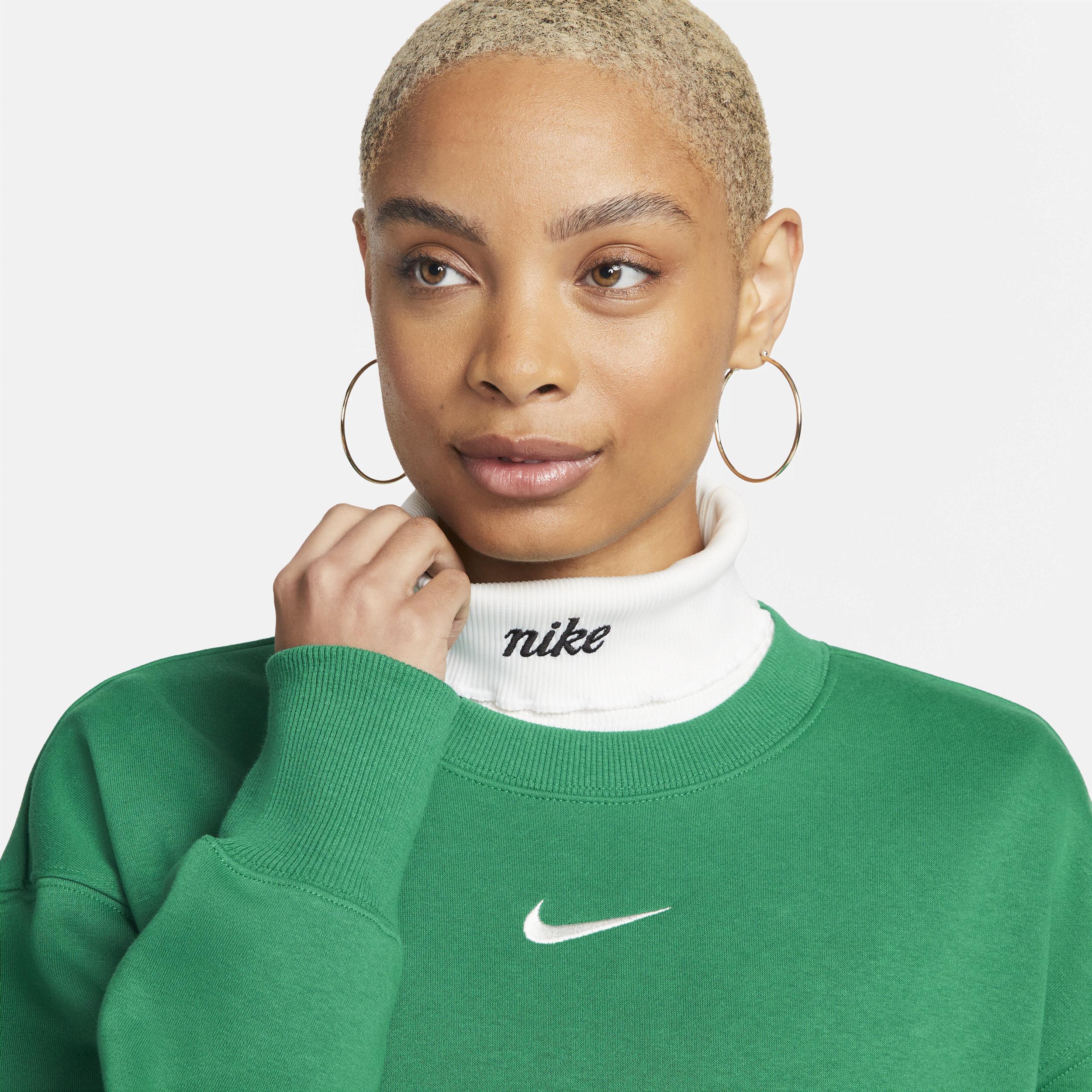 Women's Nike Sportswear Phoenix Fleece Oversized Crewneck Sweatshirt in Green, Size: XS | DQ5733-365 Product Image